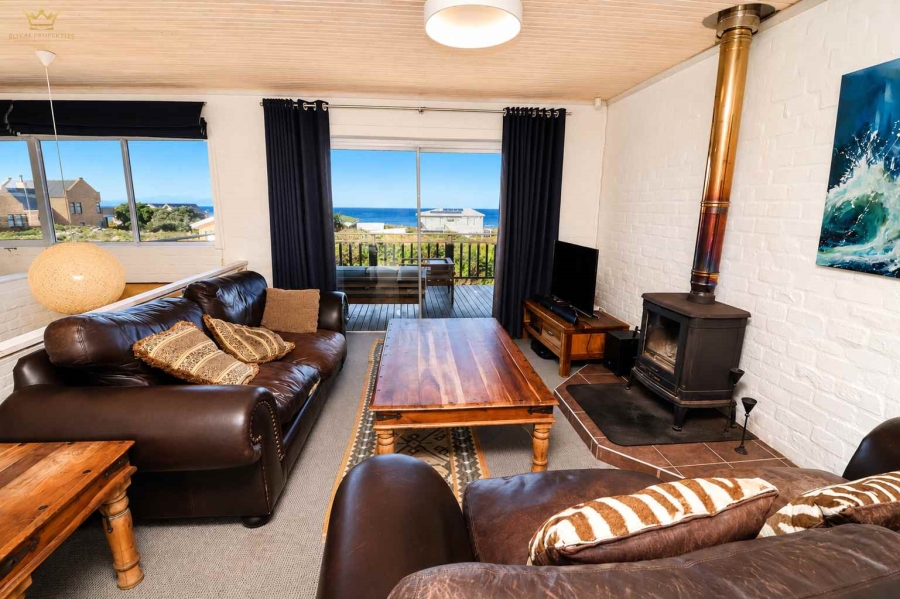 4 Bedroom Property for Sale in Bettys Bay Western Cape